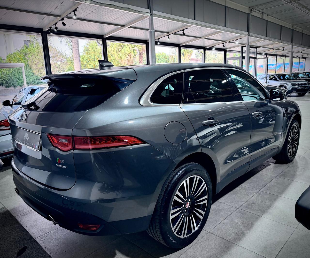 Jaguar F-Pace 3.0d V6 300CV AWD R-Sport