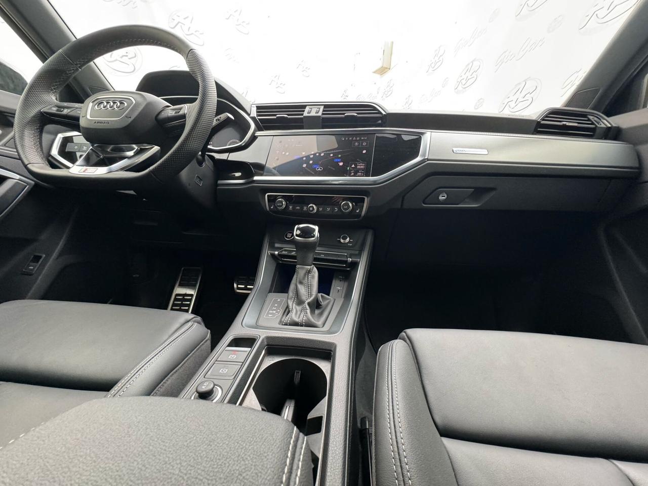 Audi Q3 SPB 35 TDI S tronic Identity Black S line