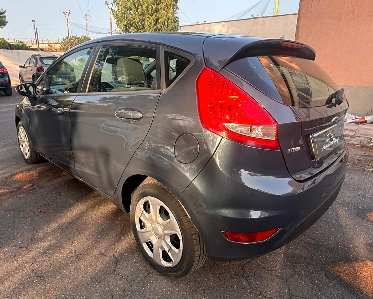 Ford Fiesta 1.4 TDCi 5p. 100MILA KM
