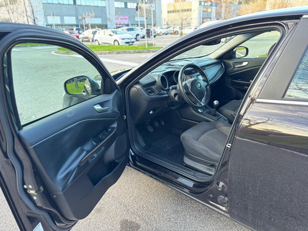 Alfa Romeo Giulietta 1.6 JTDm-2 105 CV Exclusive