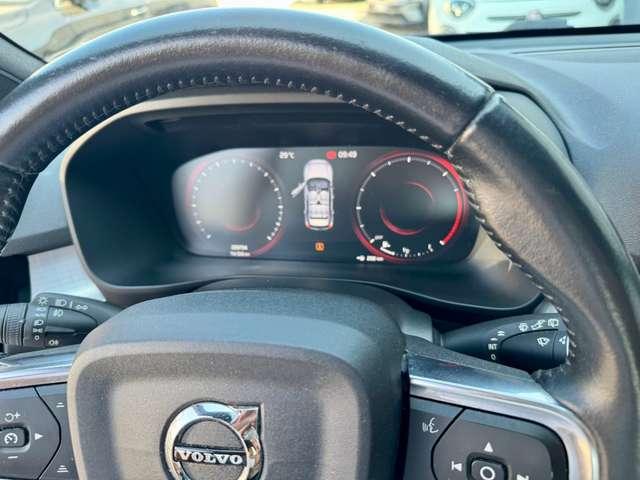 Volvo XC40 D4 AWD Geartronic Momentum