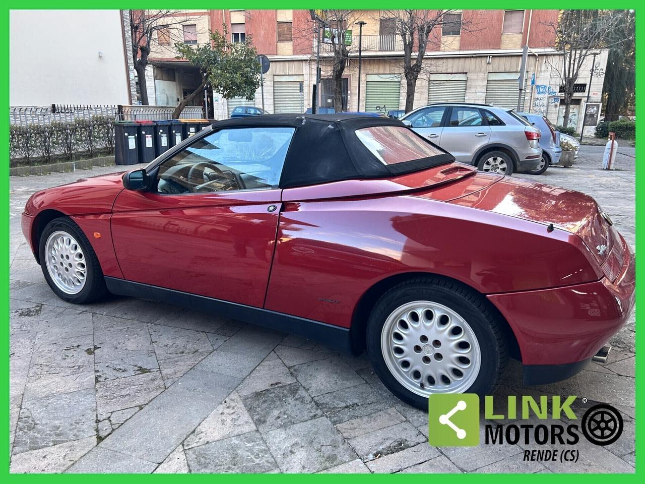 Alfa Romeo Spider 2.0i 16V Twin Spark cat 04/1995