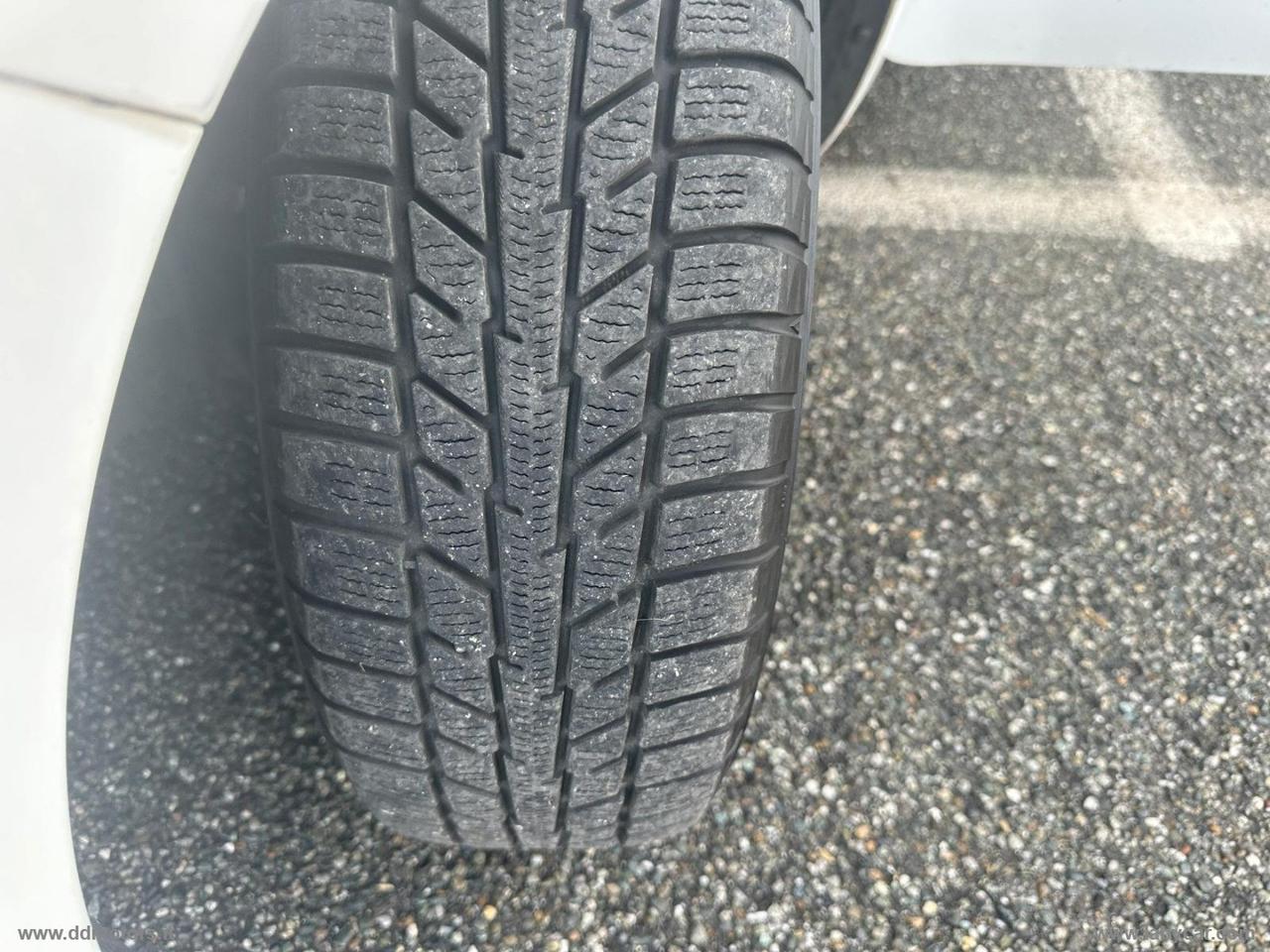 KIA Rio 1.1 CRDi 5p. Cool *NEOPATENTATI*