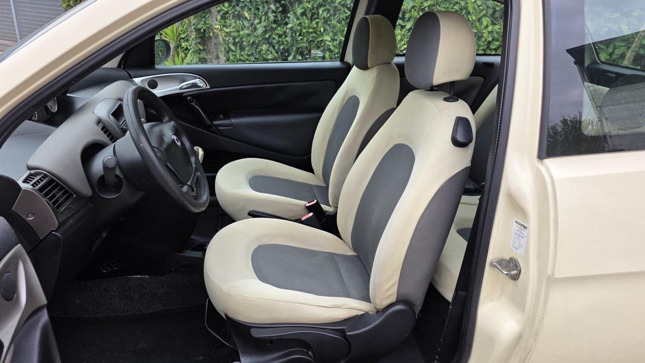 Lancia Ypsilon 1.3 MJT 69CV CAMBIO AUTOMATICO