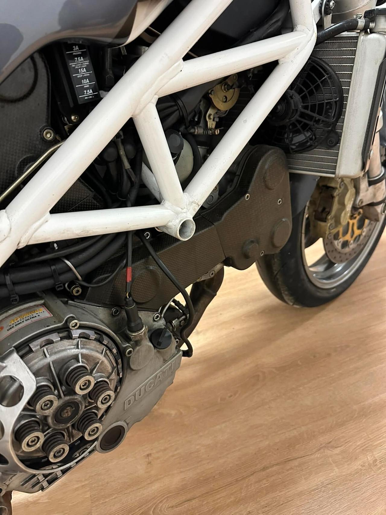 Ducati Monster S4 senna