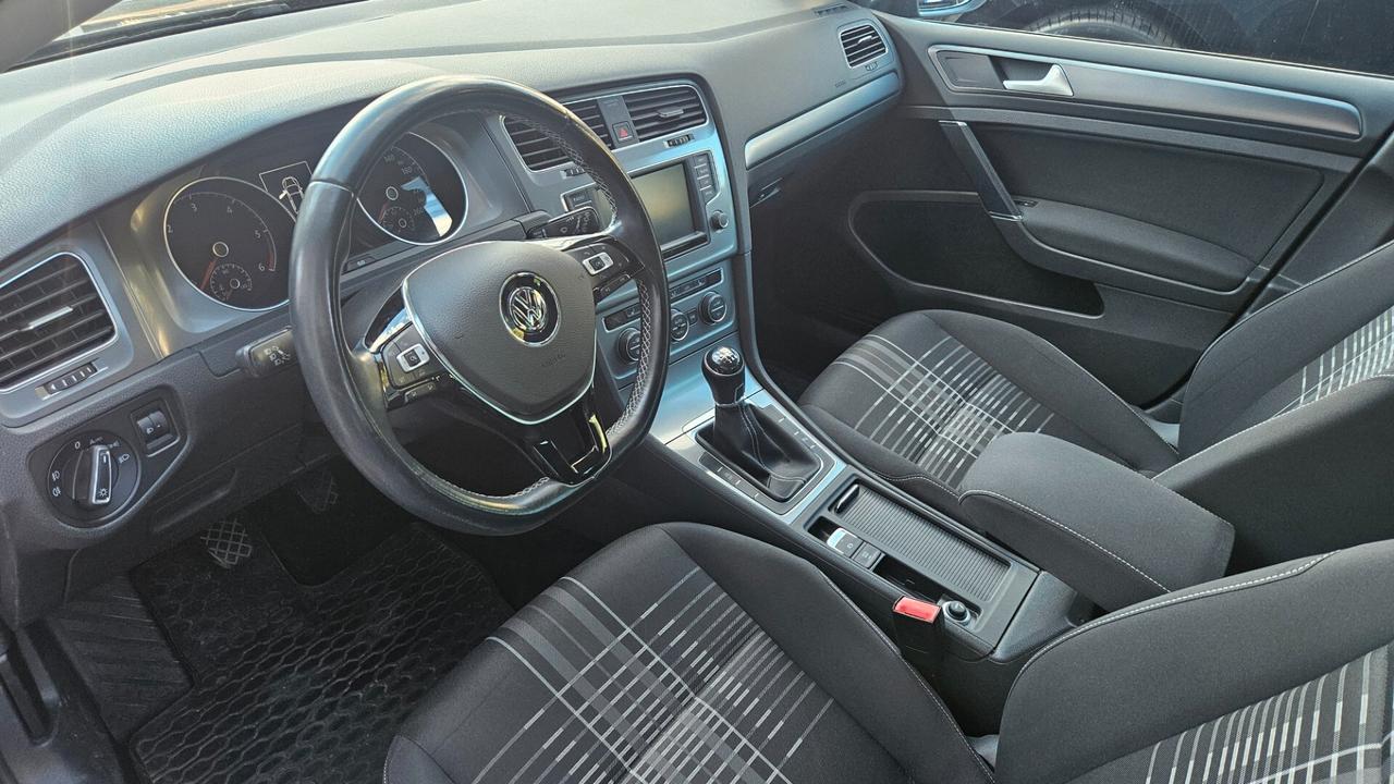 Volkswagen Golf 5p 2.0 tdi LOUNGE 150cv NAVY-SED.RISC.