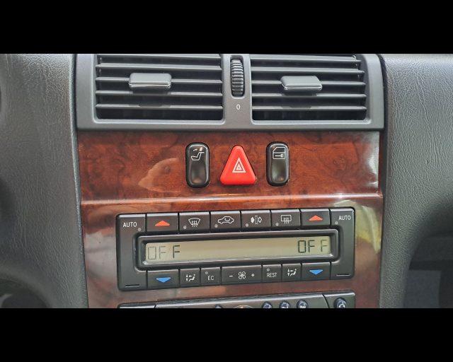 MERCEDES-BENZ E 200 k Elegance