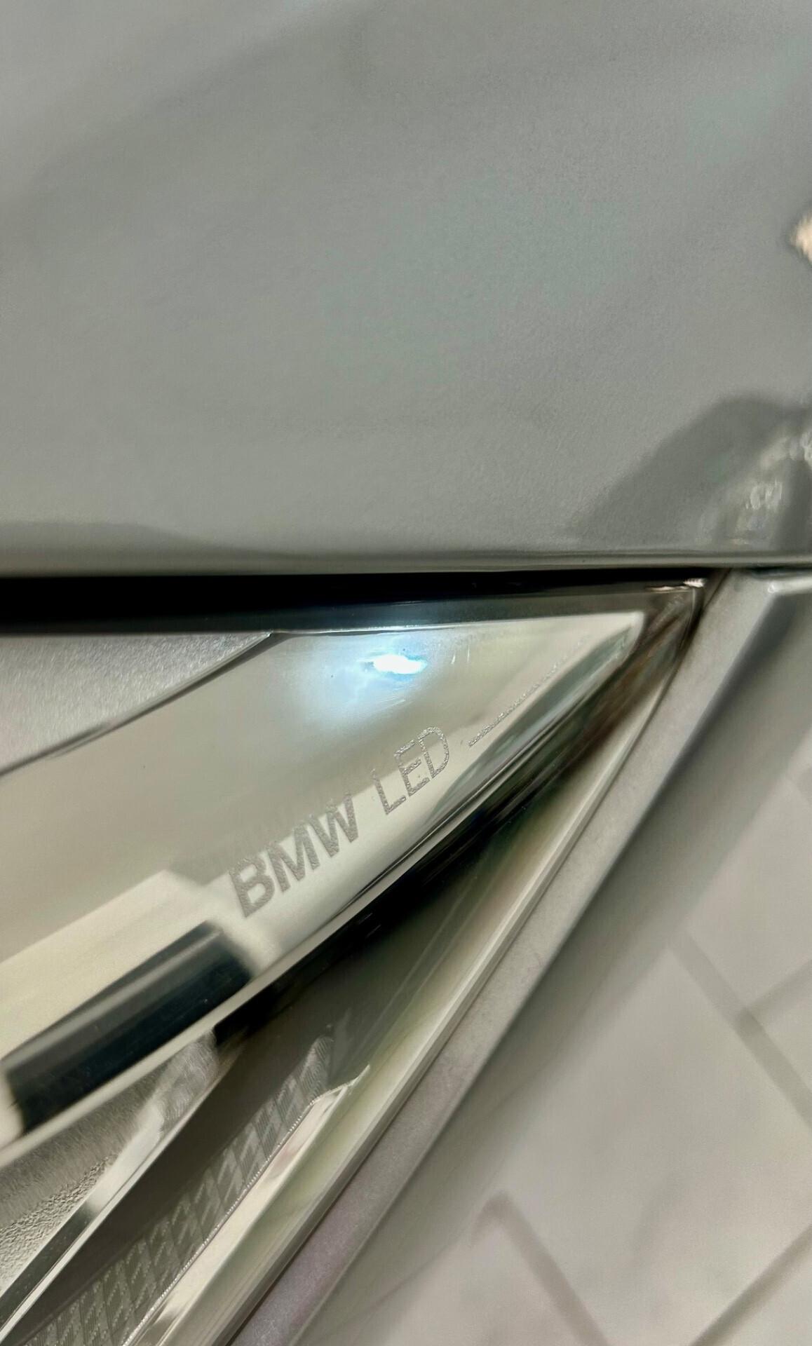 Bmw 330e plug in edition euro6 250cv