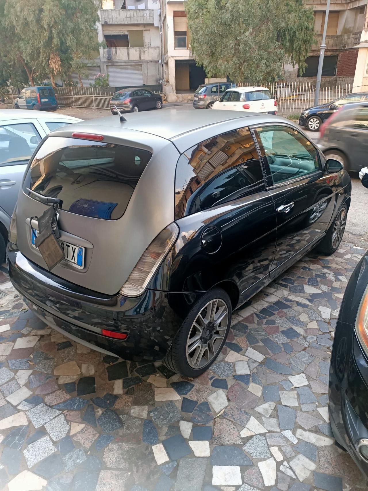 lancia ysilon 1.3 Mjet €3.200 TRATT. MomoDesign 2008