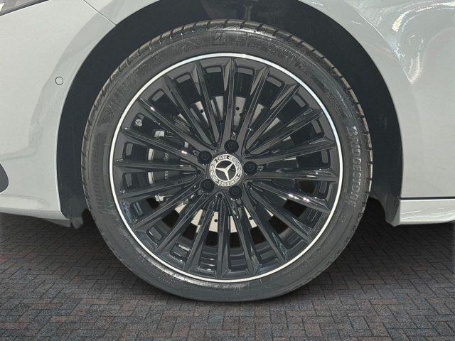 MERCEDES-BENZ A 250 e hybrid EQ AMG Line Advanced Plus