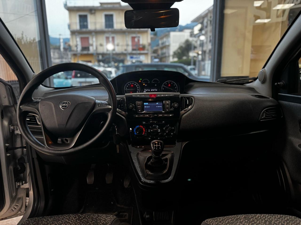 Lancia Ypsilon 1.2 69 CV 5 porte GPL Ecochic Gold