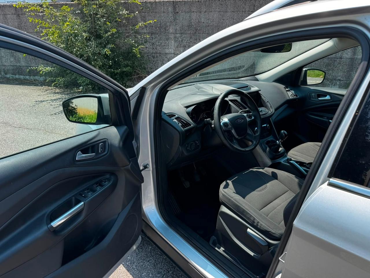 Ford Kuga 2.0 TDCI 120 CV S&S 2WD Titanium Business