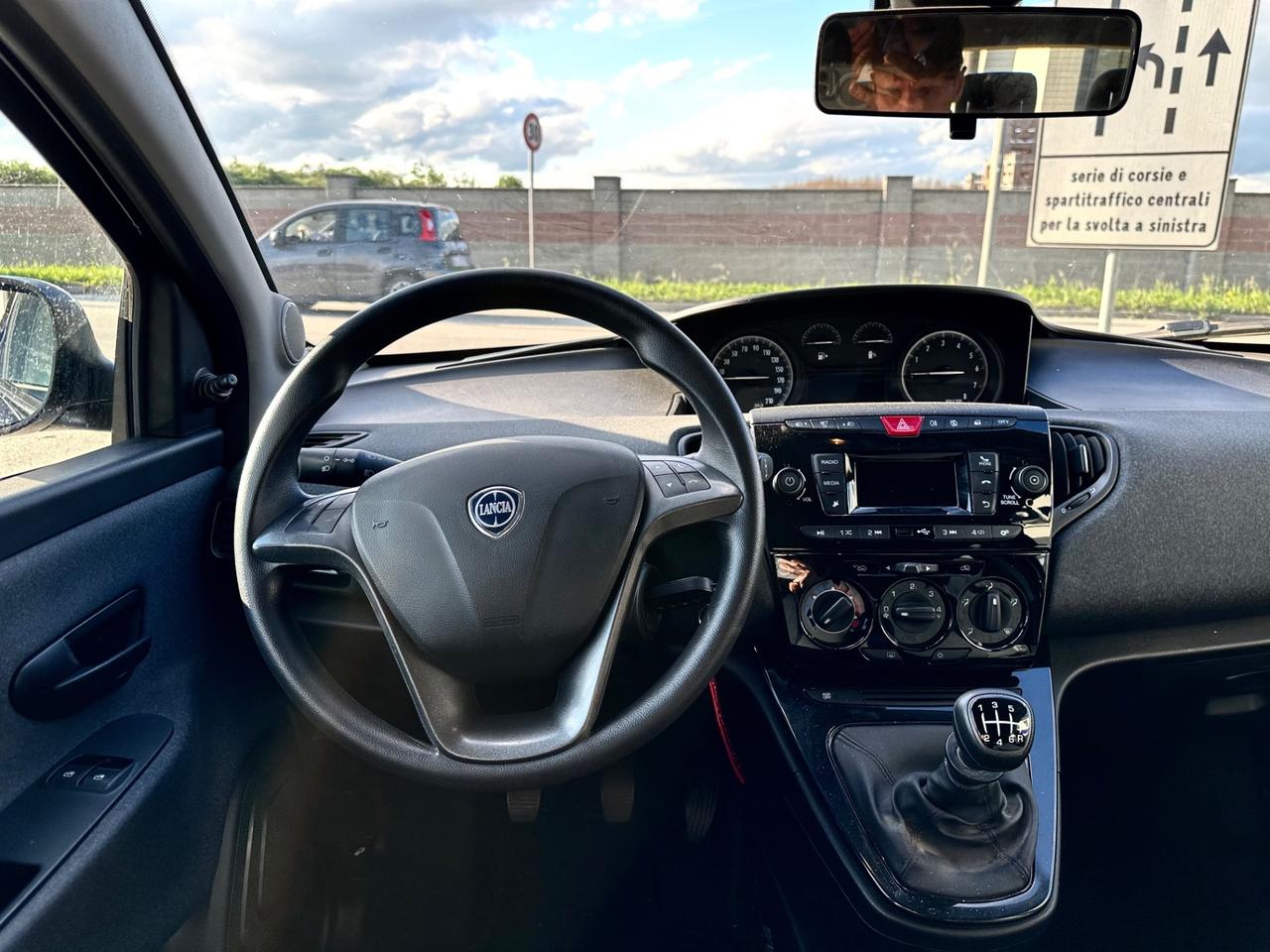 Lancia Ypsilon 1.0 FireFly Hybrid Ecochic Silver Km 13.000