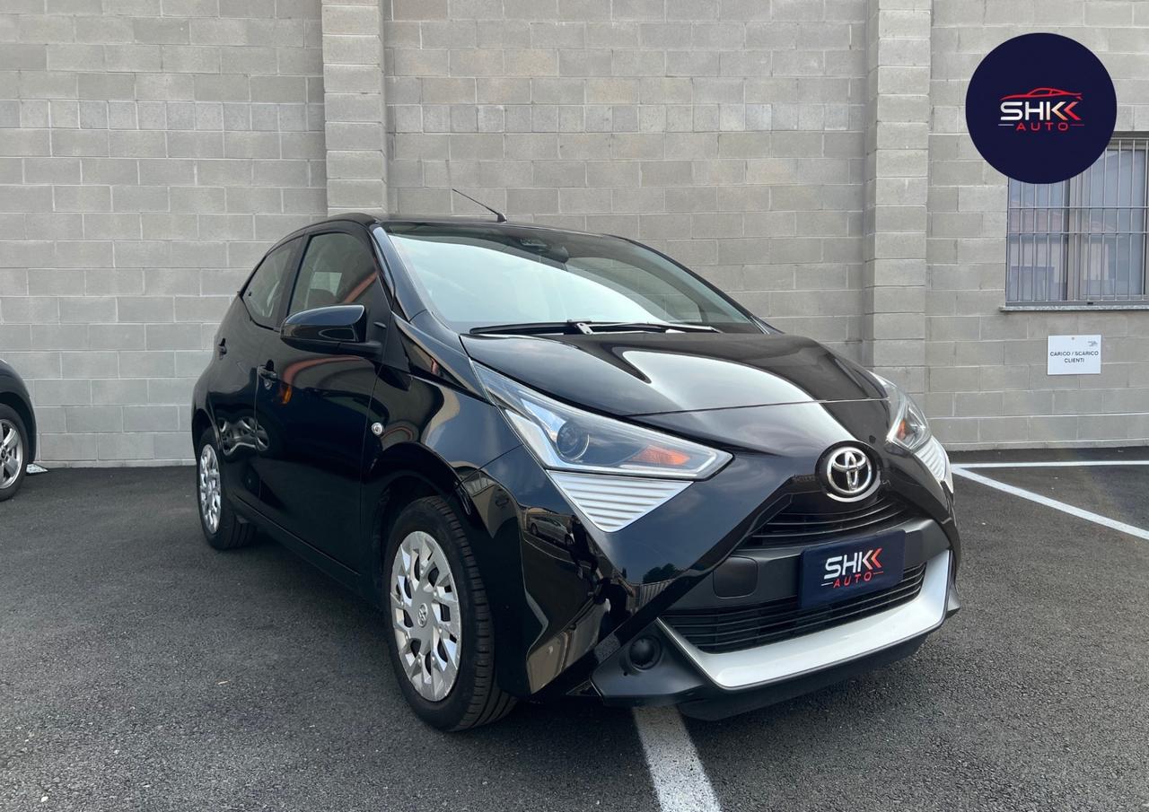 Toyota Aygo Connect 1.0 VVT-i 72 CV 5 porte x-clusiv MMT