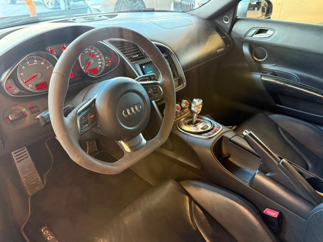 AUDI R8 4.2 V8 FSI quattro R tronic