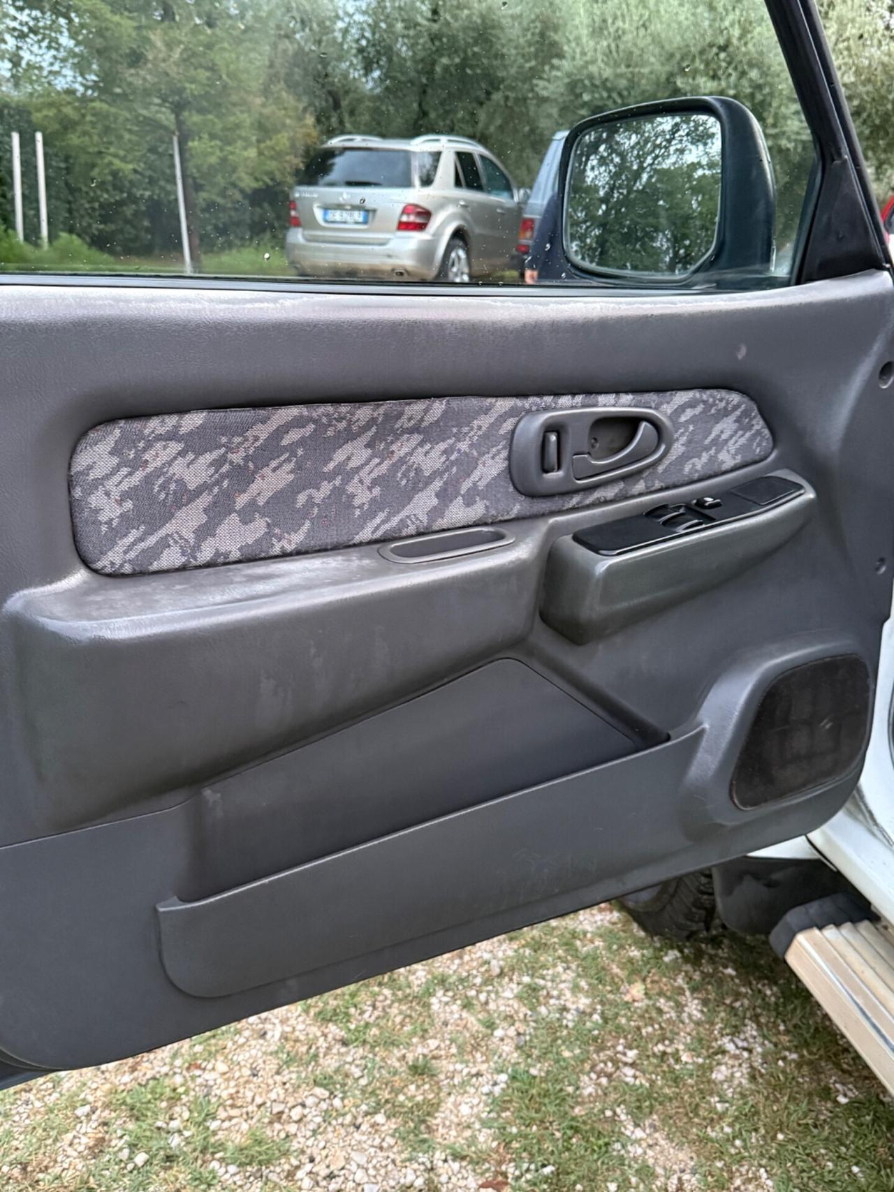 Mitsubishi L200 2.5 TDI 4WD Single Cab Pick-up GL