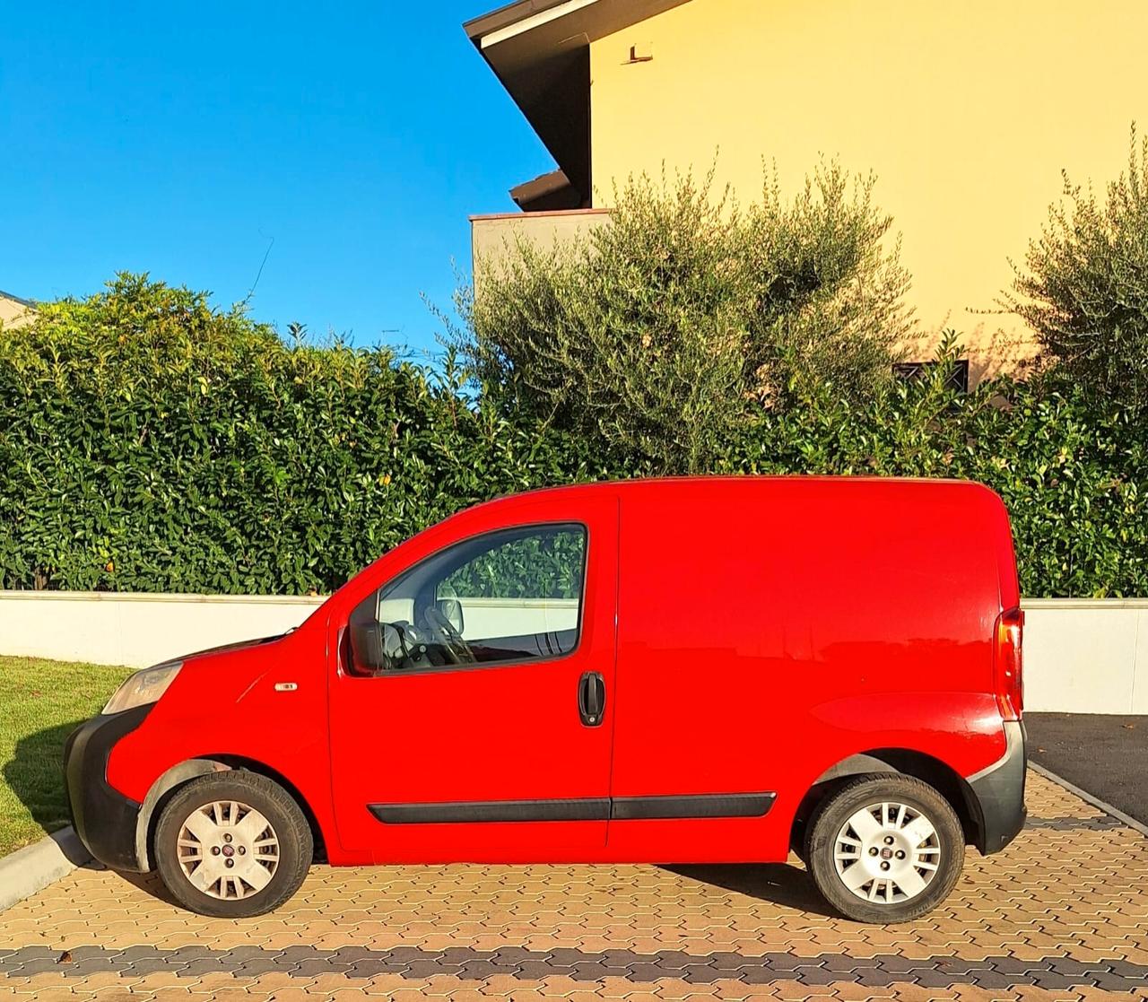 Fiat Fiorino 1.3 diesel MJT - 75CV - Tagliandato - PERFETTO