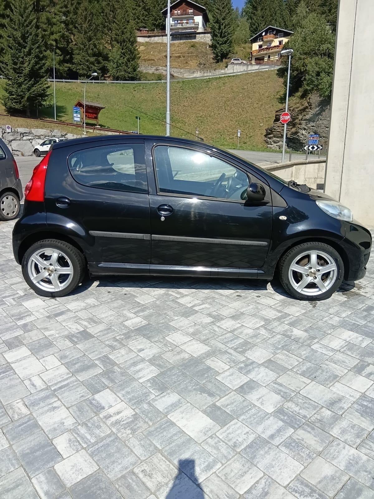 Peugeot 107 1.0 68CV 5p. Plaisir