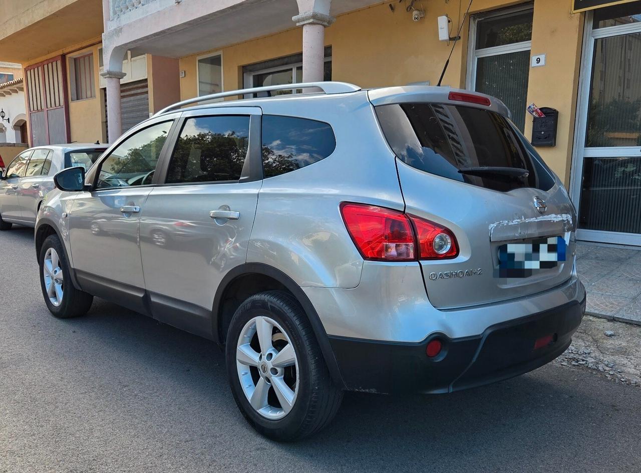 Nissan Qashqai 2.0 dCi 4WD 7posti FULL-OPTIONAL