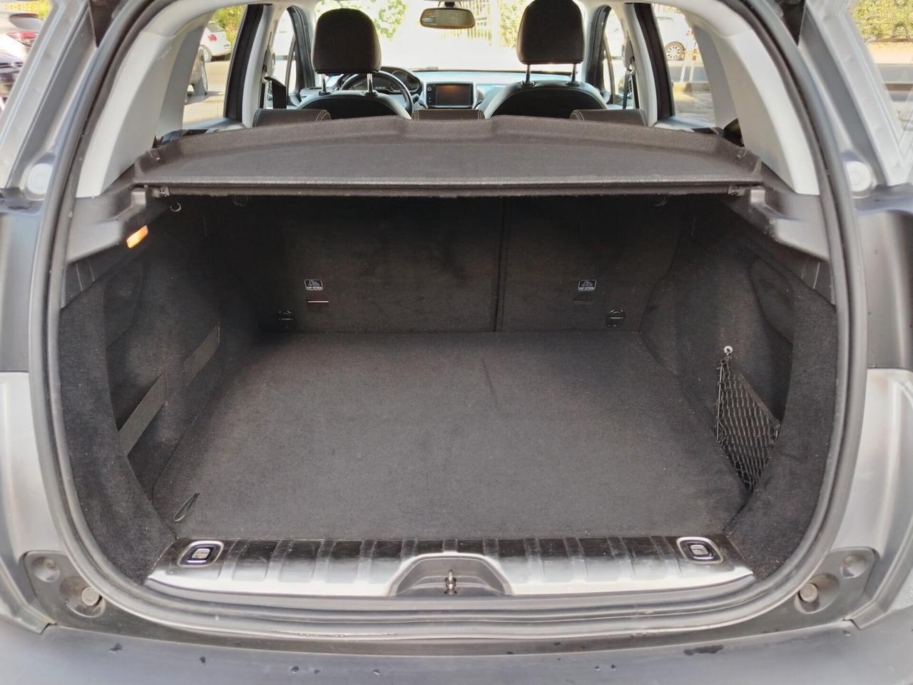 Peugeot 2008 BlueHDi 100 Allure