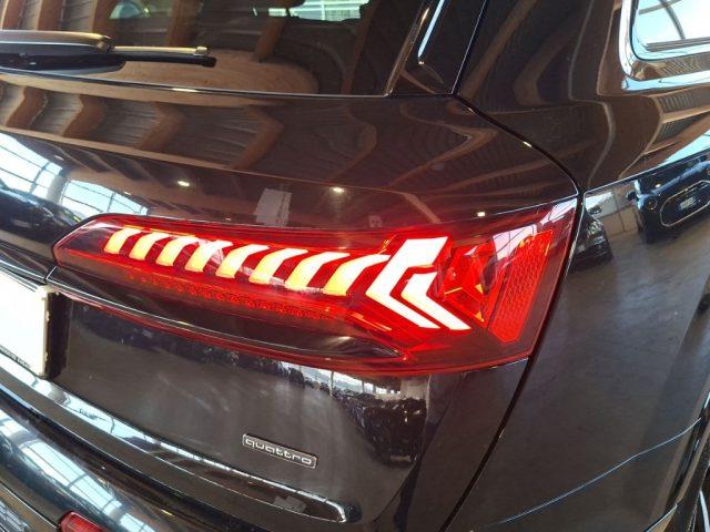 AUDI Q7 45 TDI quattro tiptronic S-Line 7 posti