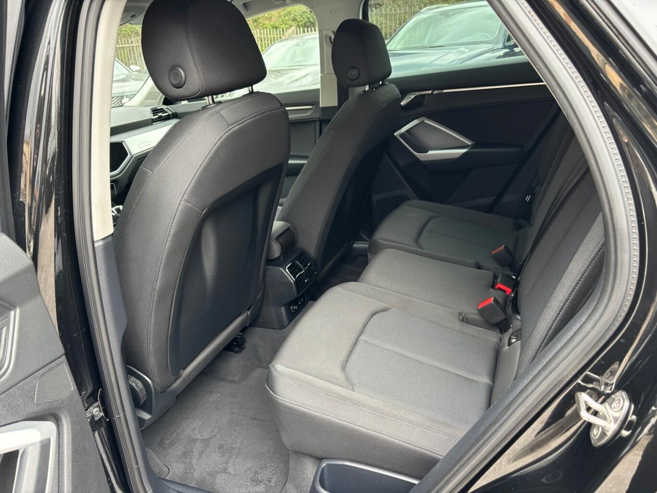 Audi Q3 SPB 35 TDI S tronic 150 CV S-LINE - MY 22