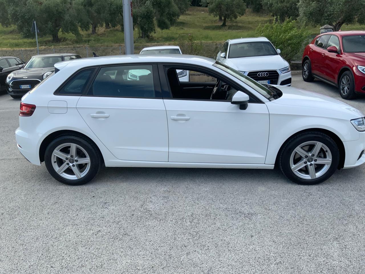 Audi A3 SPB 1.6 TDI 116 CV Design