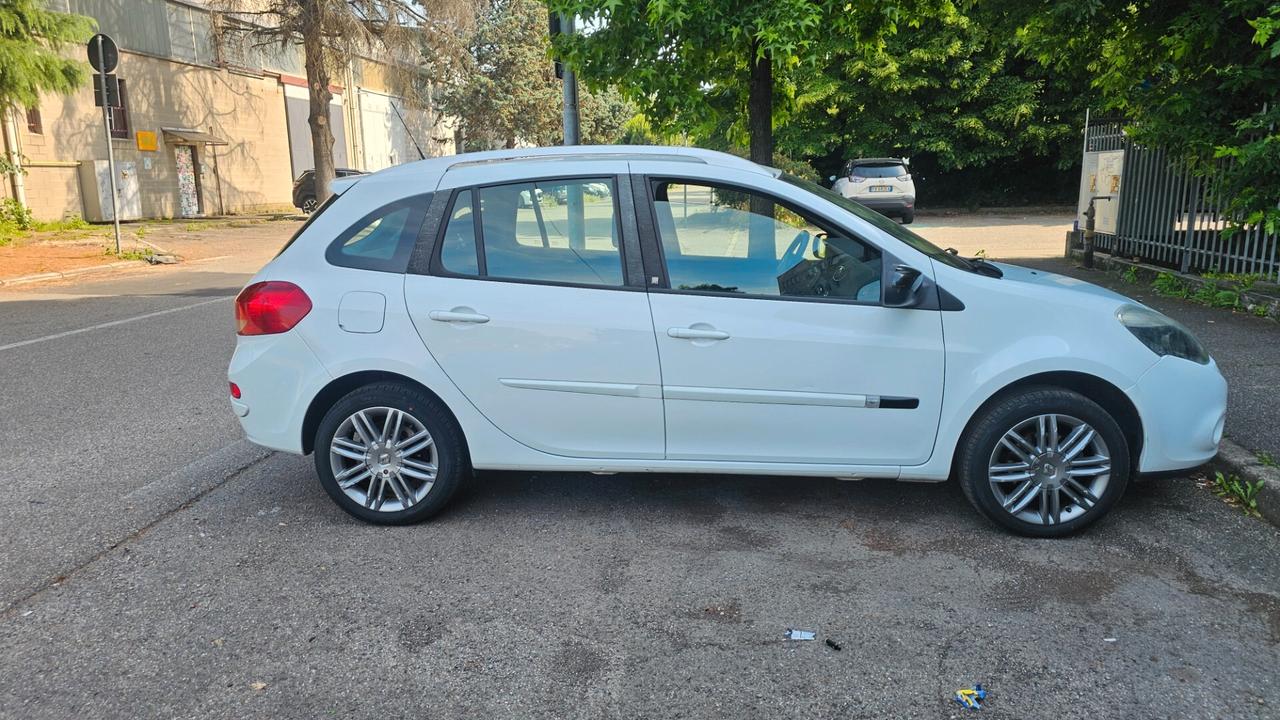 Renault Clio 1.2 16V TCE 100CV SporTour Live!