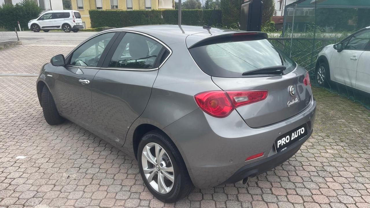Alfa Romeo Giulietta 1.6 JTDm-2 105 CV Exclusive