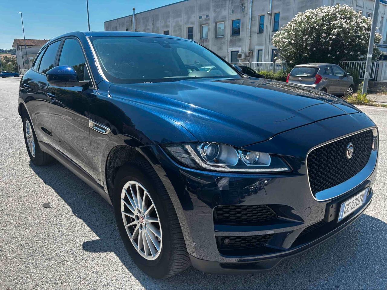 Jaguar F-Pace 2.0 D 180 CV AWD Prestige