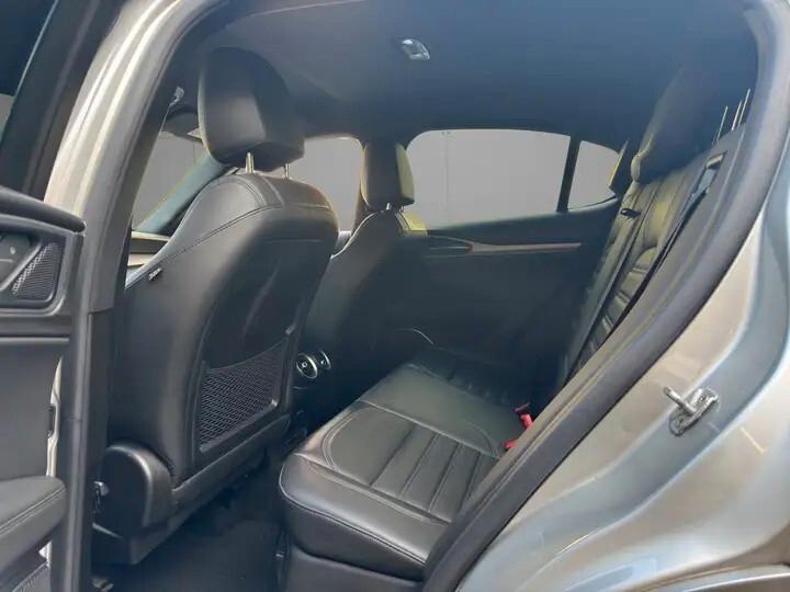 ALFA ROMEO STELVIO VELOCE 210CV - OFFERTA FINO AL 31 DICEMBRE