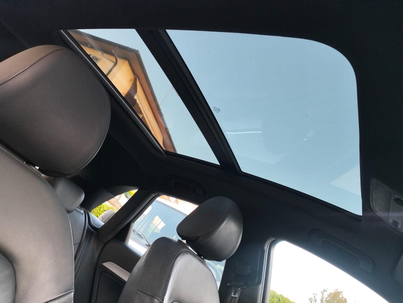 Audi Q3 S - LINE