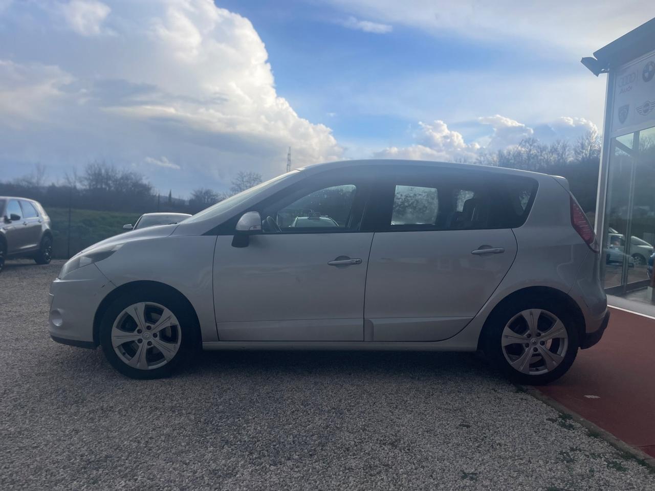 Renault Scenic Scénic X-Mod 1.5 dCi 110CV Luxe