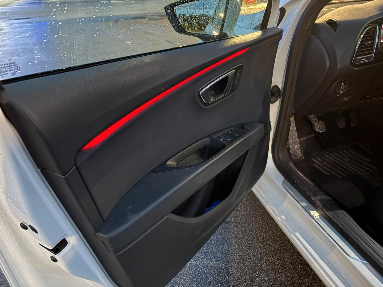 Seat Leon 1.5 TGI ALLESTIMENTO FR