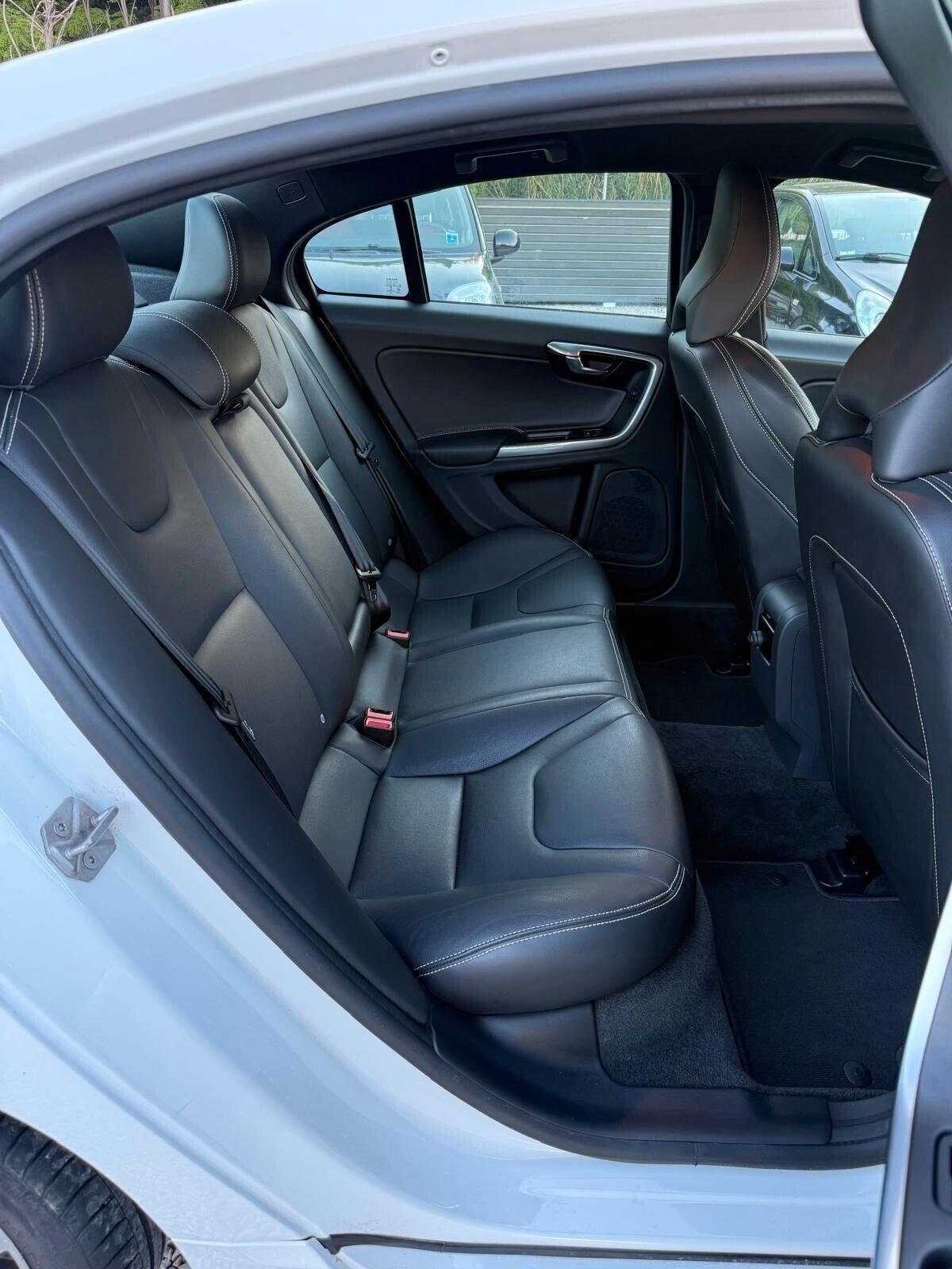 Volvo S60 D2 Dynamic Edition