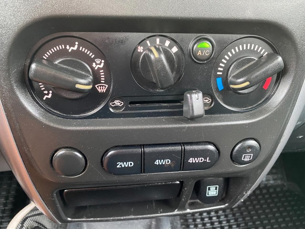 Suzuki Jimny 1.3i 16V cat 4WD Special
