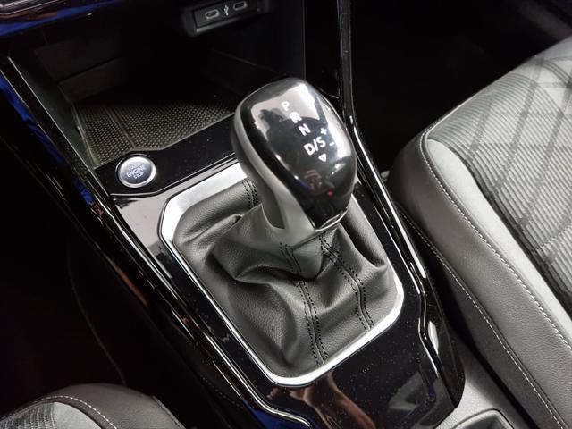 VOLKSWAGEN T-Roc 1.5 TSI ACT DSG R-Line