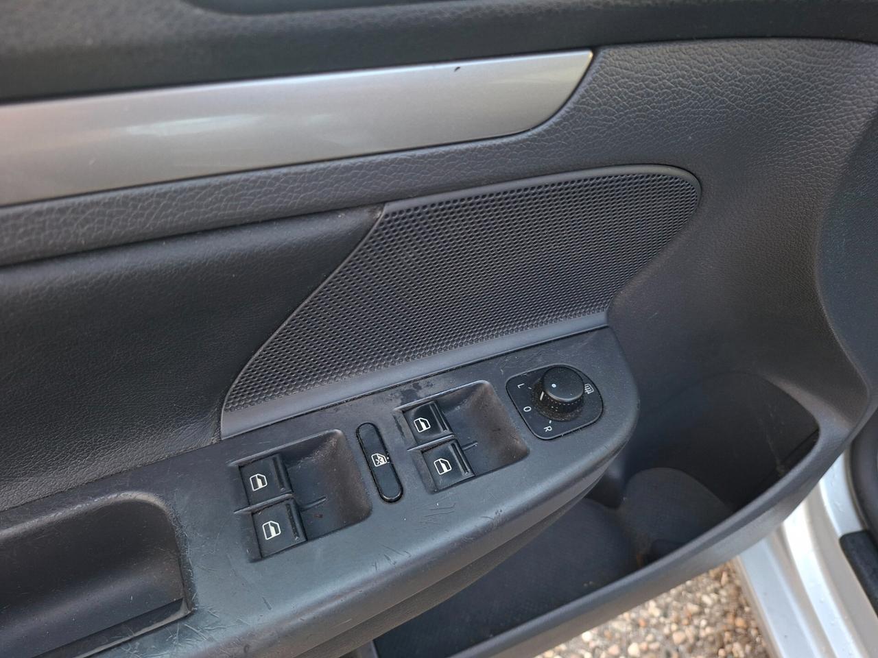 Volkswagen Golf 1.6 16v Sport Edition*NEOPATENTATI*
