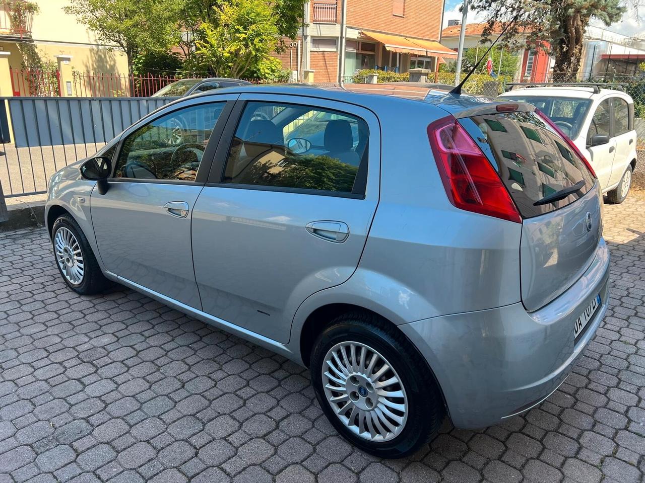 Fiat Grande Punto 1.4 OK NEOPATENTATI