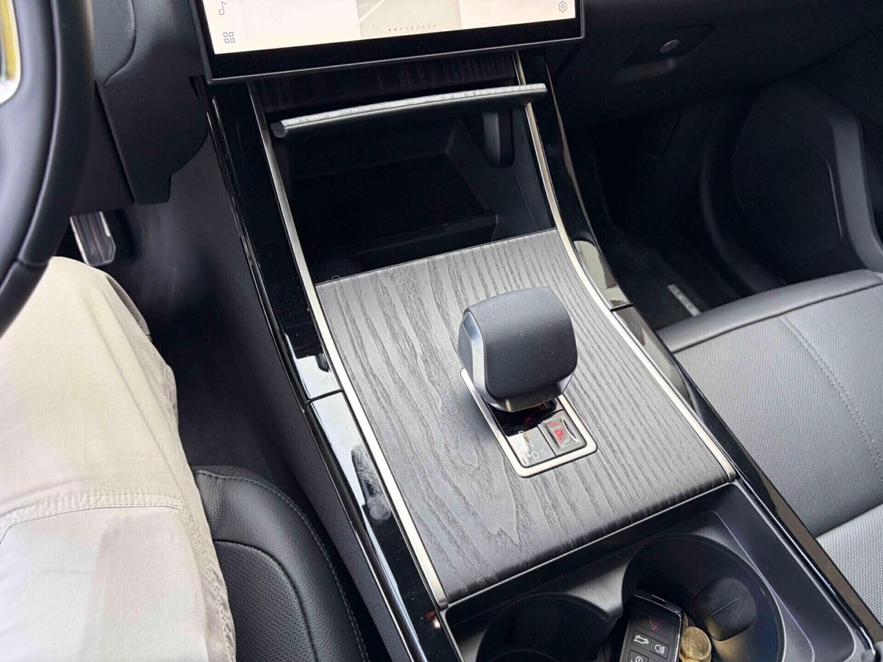 Land Rover Range Velar 2.0 I4 PHEV 404 CV Dynamic SE
