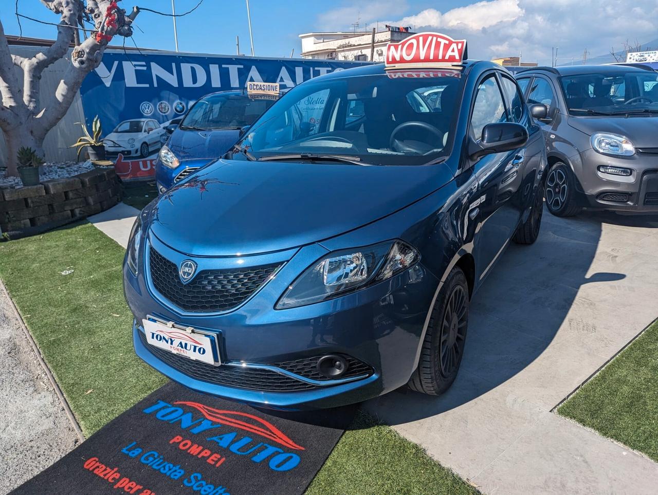 Lancia Ypsilon 1.0 FireFly 5 porte S&S Hybrid Ecochic Gold