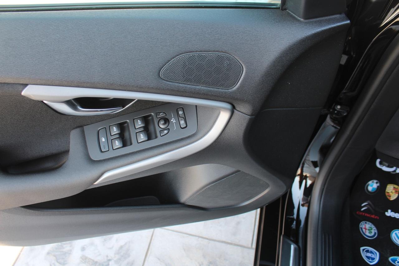 Volvo V40 D2 Business