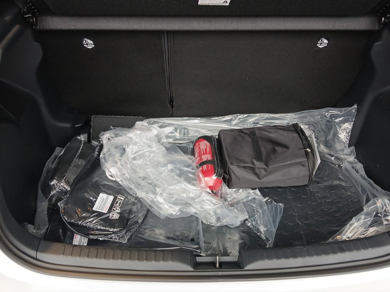 Toyota Yaris 1.5 Hybrid 5 porte Active + BUSINESS PACK 115CV