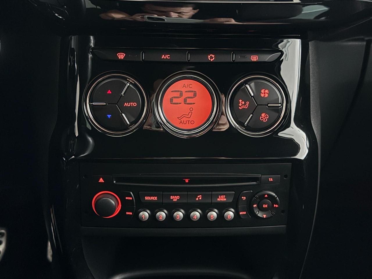 Citroen DS3 1.2 e-vti airdream So Chic 82cv etg