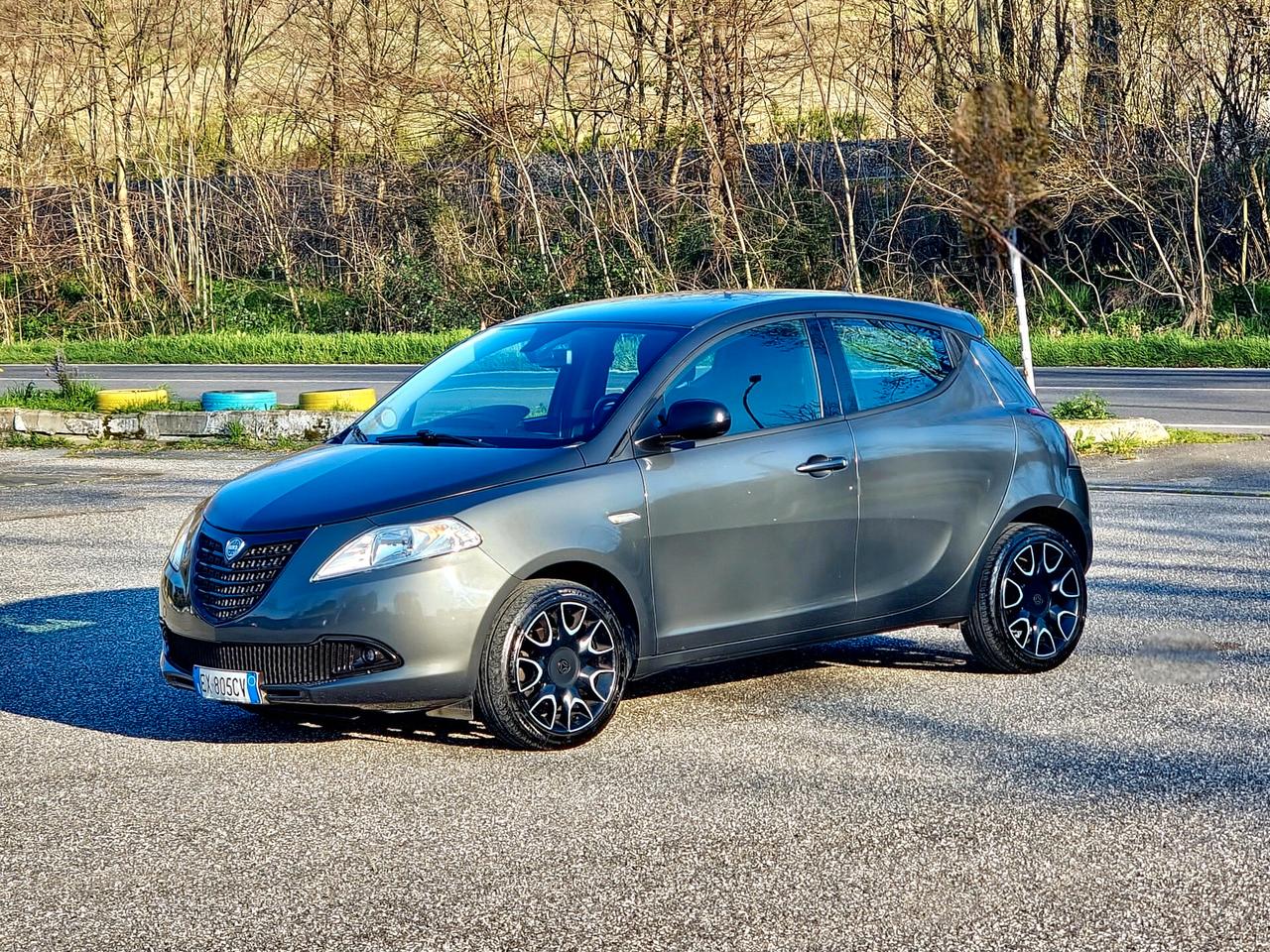 Lancia Ypsilon 1.2 69 CV 5 porte S&S Platinum 2014-E6 NEO.