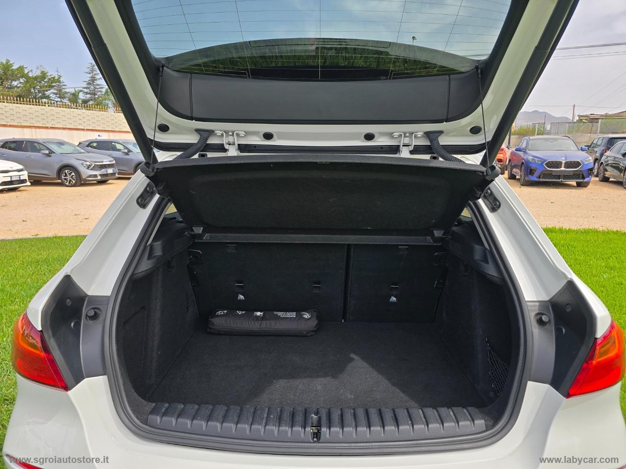 BMW 118d 5p. Business Advantage TETTUCCIO