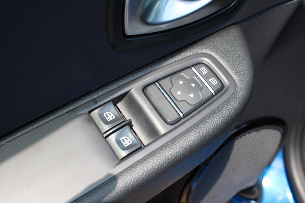 Renault Clio TCe 12V 90 CV 5 porte Duel2