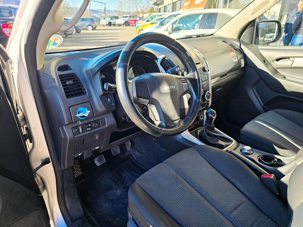 Isuzu D-Max 2.5 TDI 163CV SOLAR 4WD