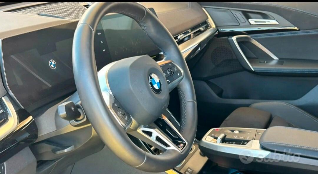 Bmw X2 18d Msport Pro grigio opaco Pinze blue