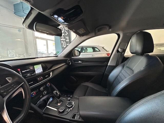 Alfa Romeo Stelvio 2.2 Turbodiesel 210 CV AT8 Q4 Executive